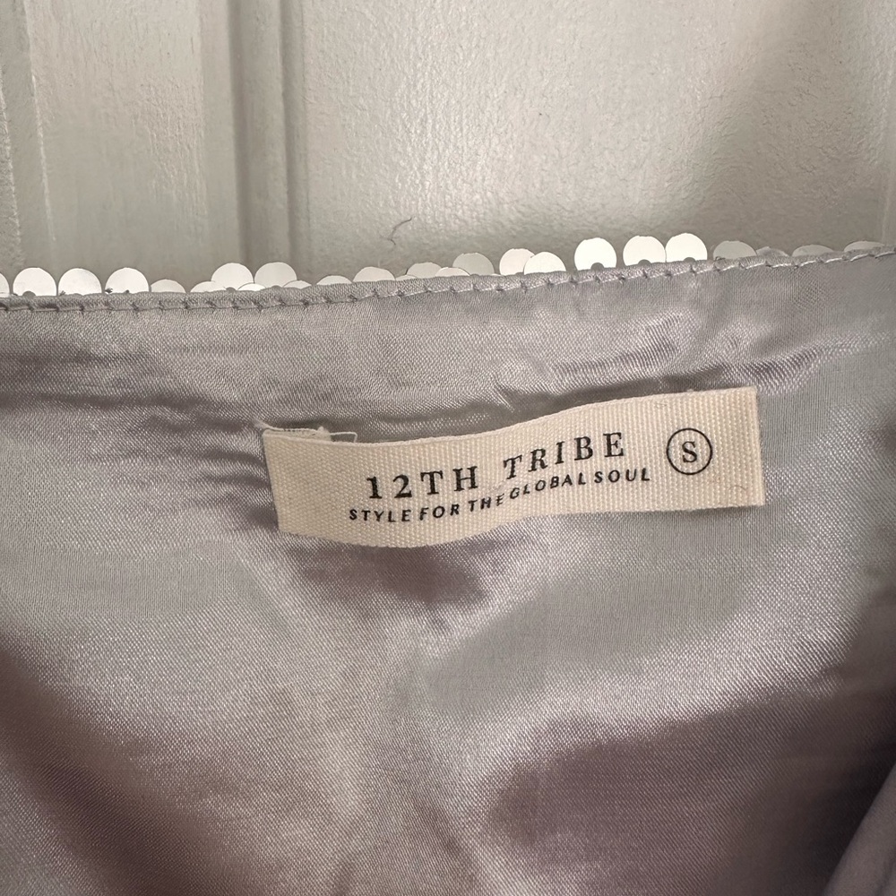 12th Tribe Cropped Sequin Feather Trim Tank - Picture 3 of 3